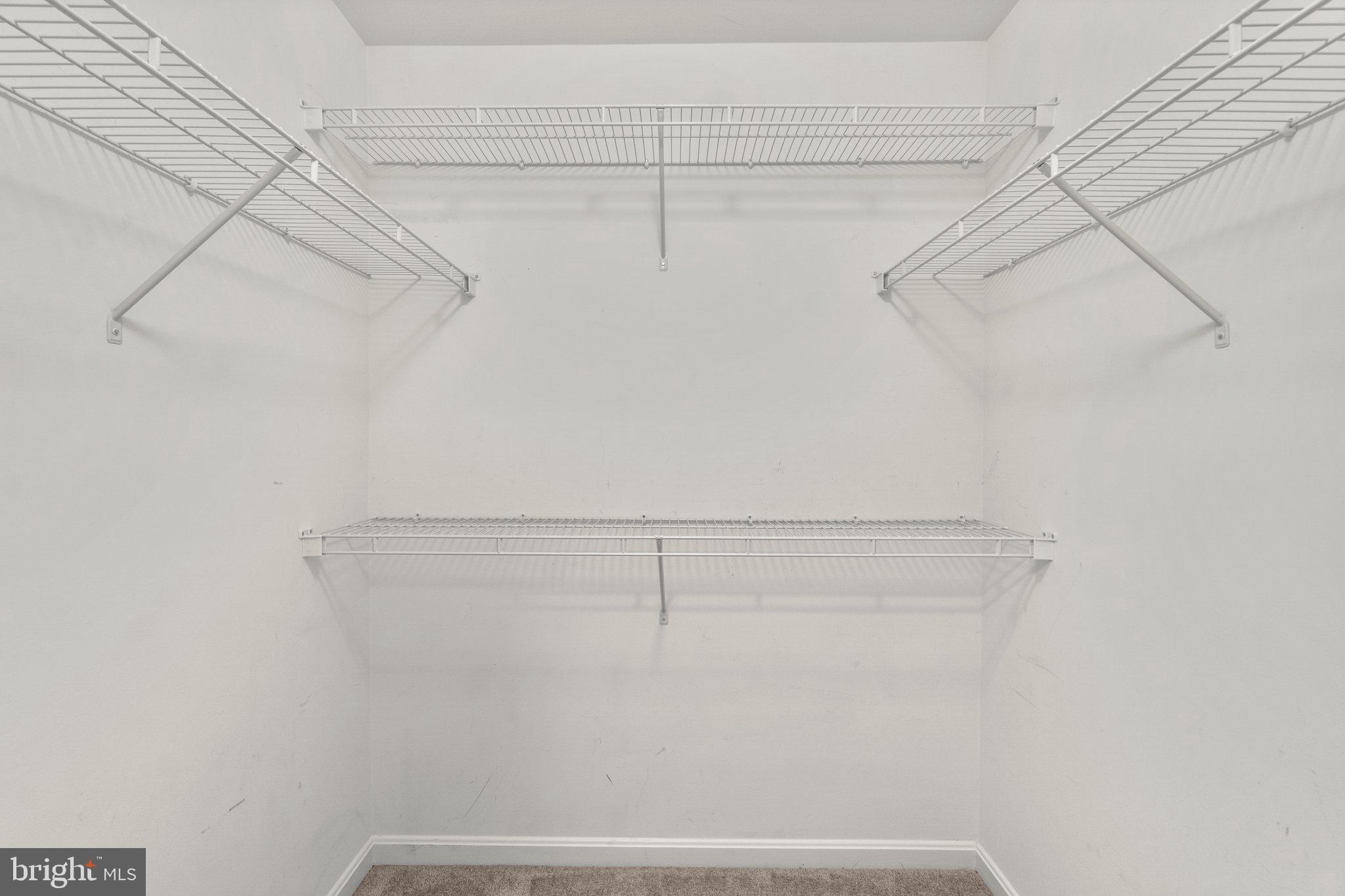 TOWN OF ROUND HILL - Residential