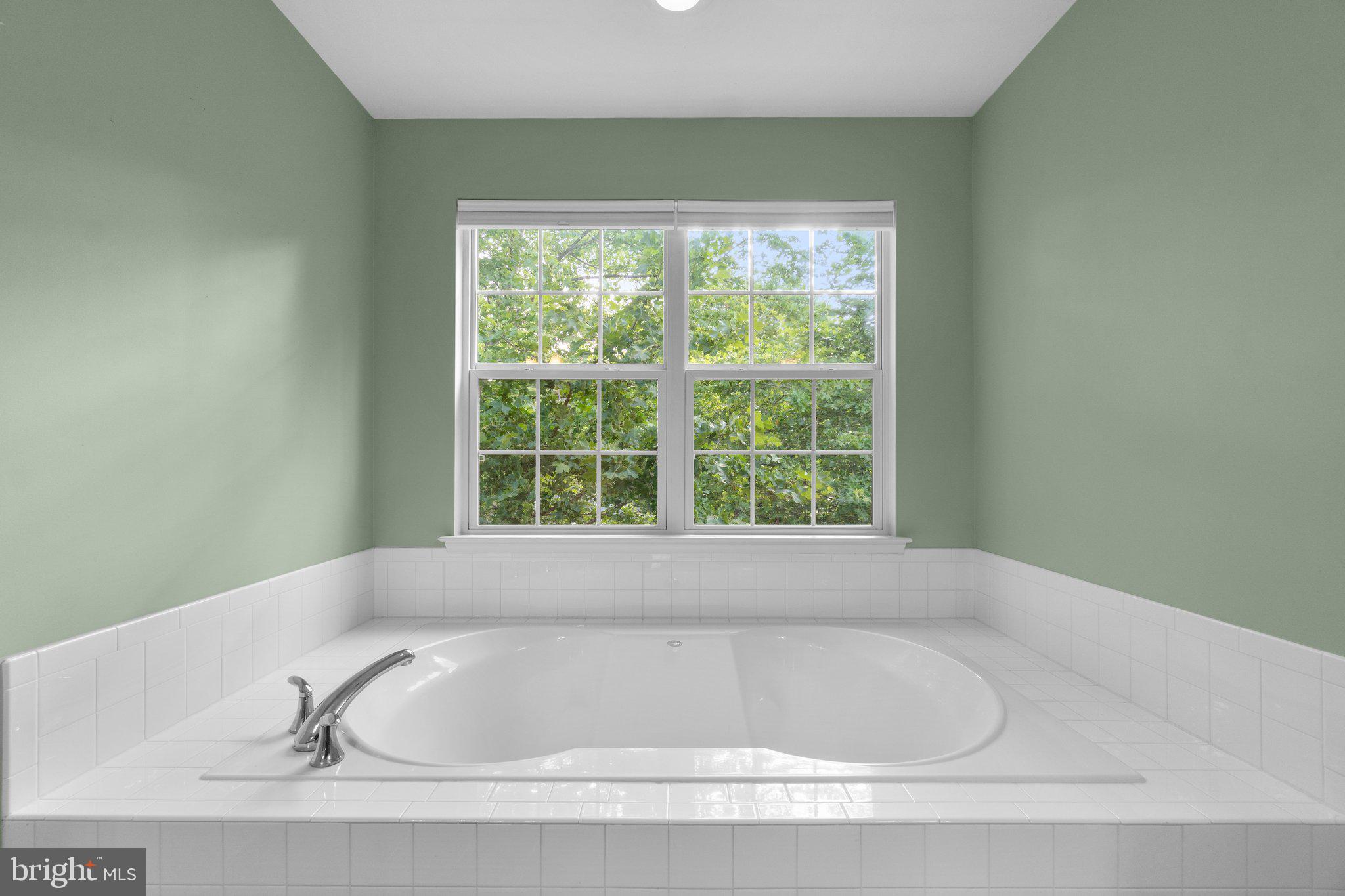 TOWN OF ROUND HILL - Residential