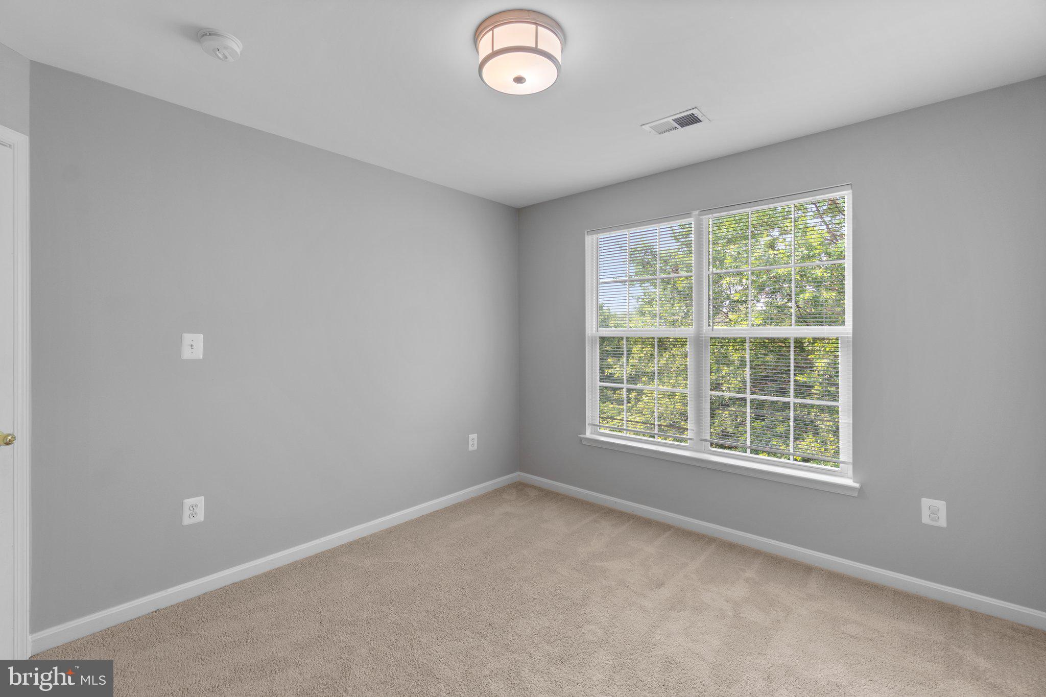 TOWN OF ROUND HILL - Residential