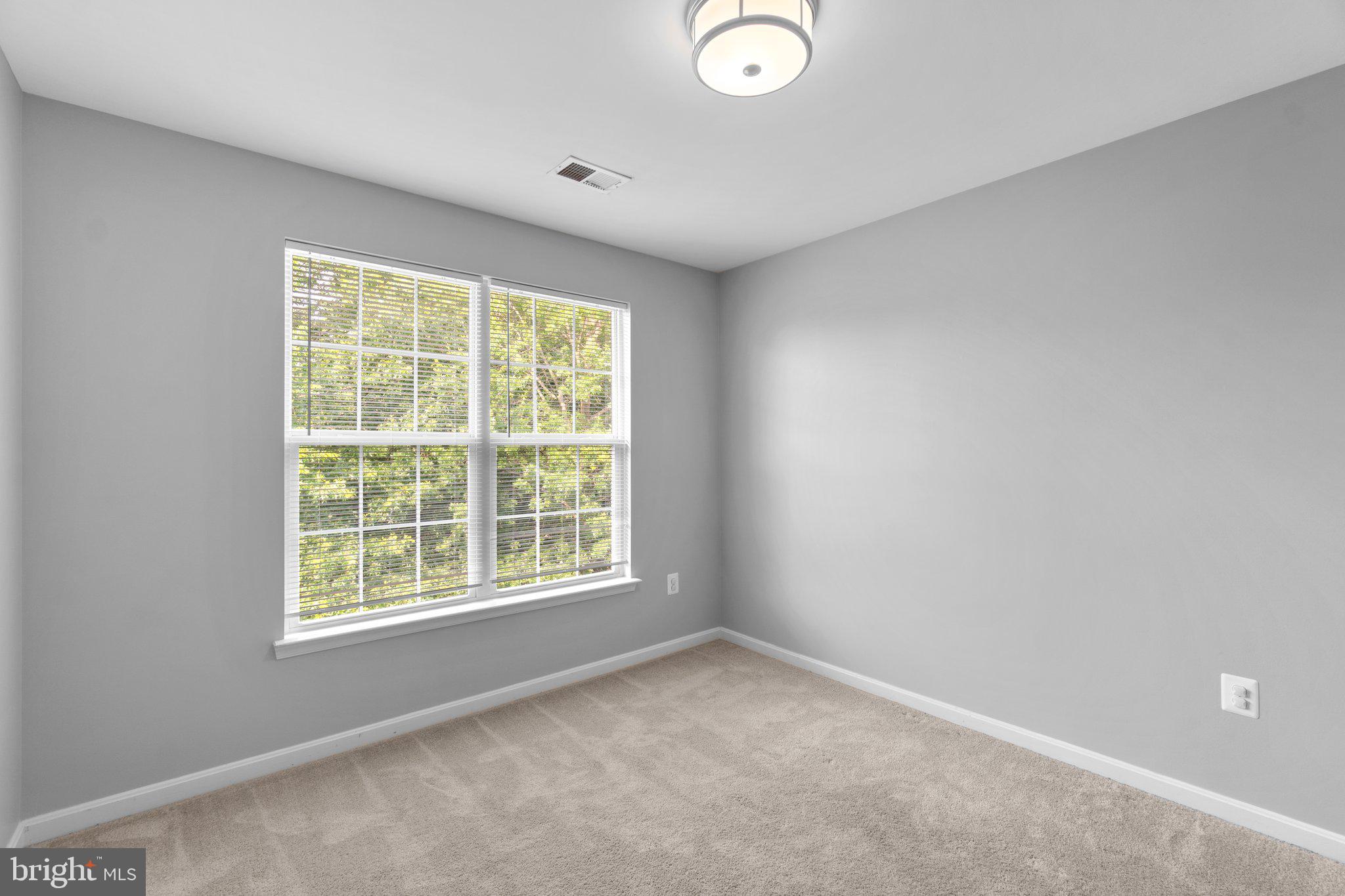 TOWN OF ROUND HILL - Residential