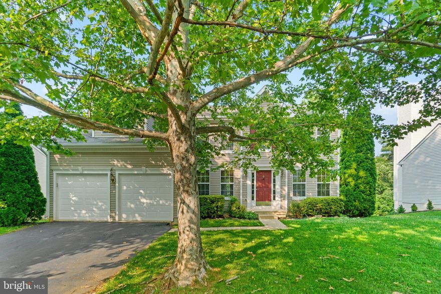 Wonderful Single Family Home in the Heart of Round Hill in Western Loudoun County. 5 bed 3.5 bath Home with an open floor plan on a quiet street close to down town Round Hill. Enjoy the privacy that the rear of the house comes with, as the home backs to wooded area.  Relax on the lovely deck off the back of the home! Enjoy the proximity to commuter routes AND rural settings and all that Western Loudoun County has to offer. Fully finished basement with bedroom and full bath and large recreation room. Access to walking paths and Sleeter Lake. Great neighborhood.  Located on a quiet street close to down town Round Hill.  Additional local attractions include: local breweries & wineries, community playgrounds, Harpers Ferry, the Appalachian Trail, and so much more!  Hurry, you will not want to miss out on this gorgeous home!  **FYI, this property is currently tenant occupied, with a lease in place until June 30th, 2026. Call listing agent for details***