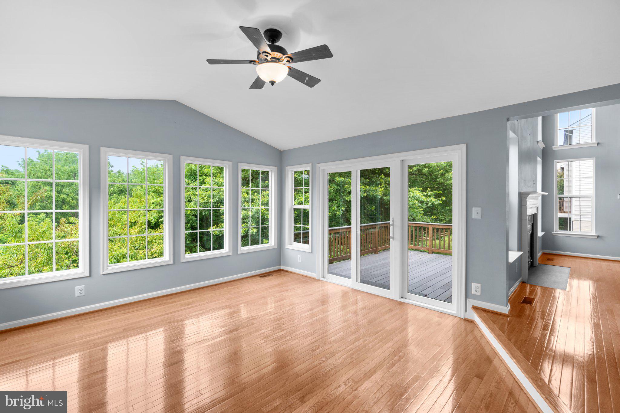 TOWN OF ROUND HILL - Residential