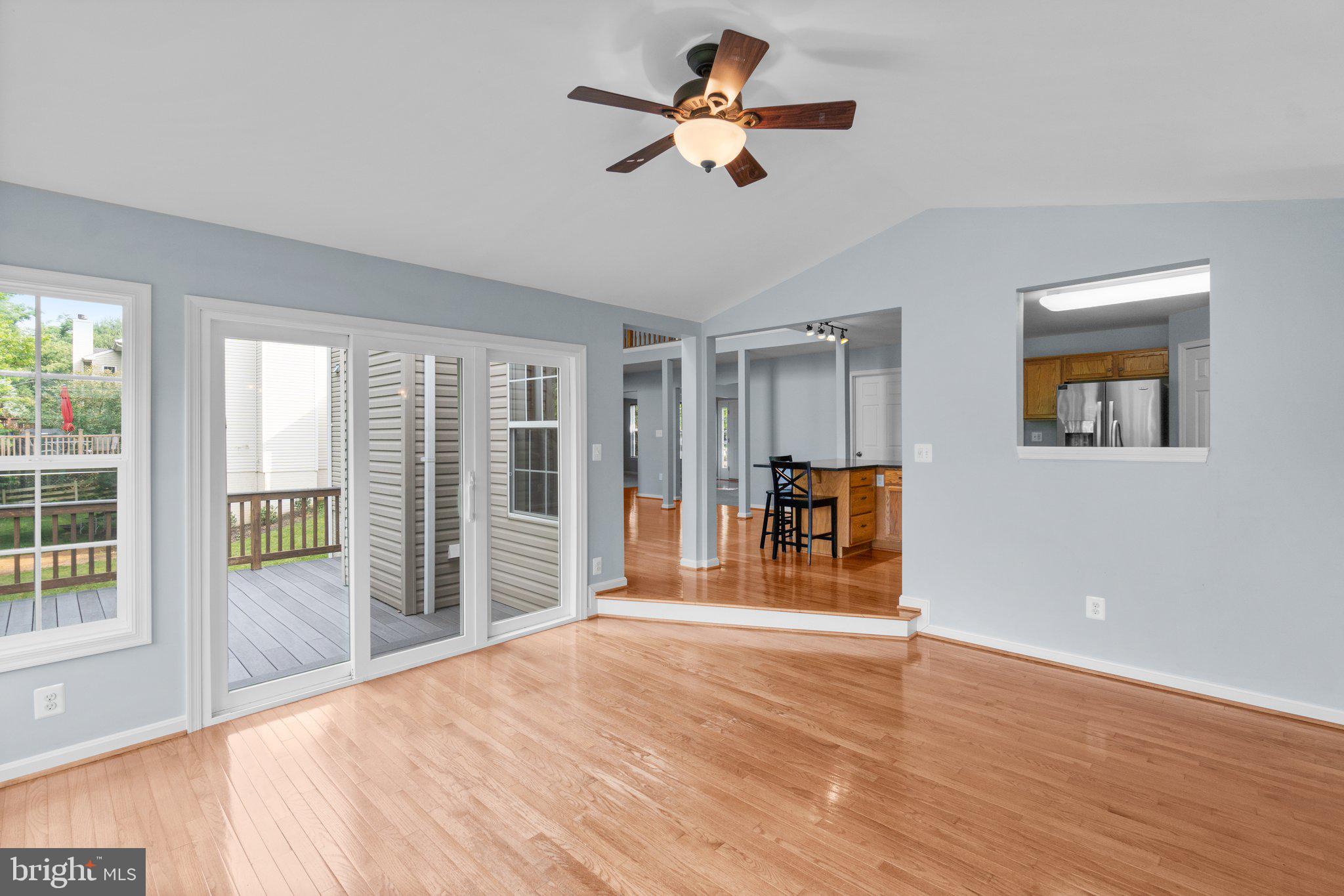 TOWN OF ROUND HILL - Residential