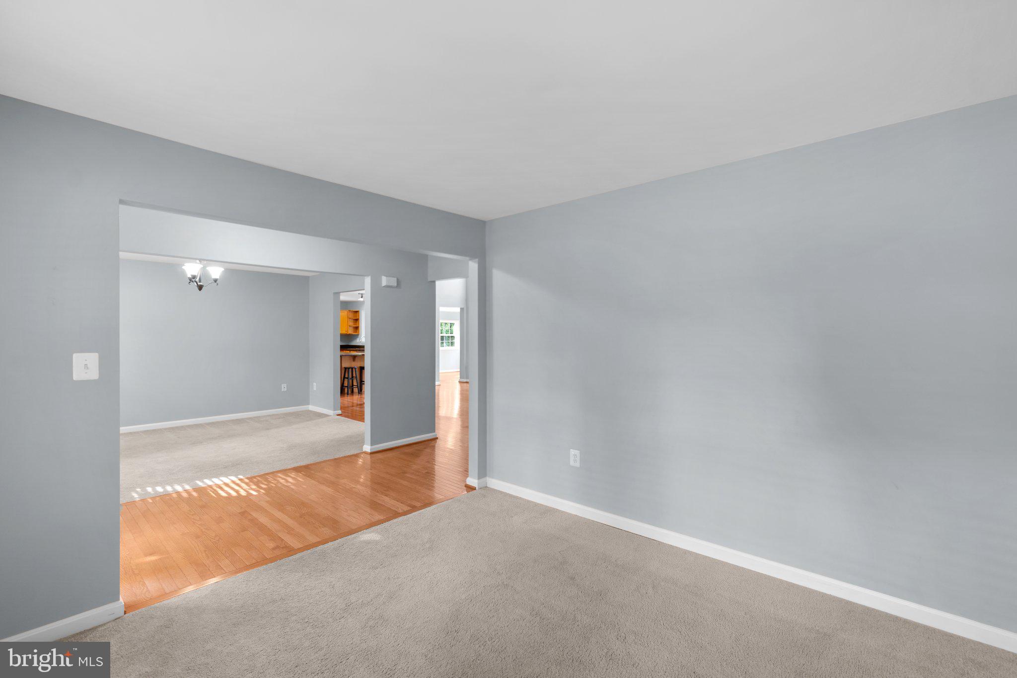 TOWN OF ROUND HILL - Residential