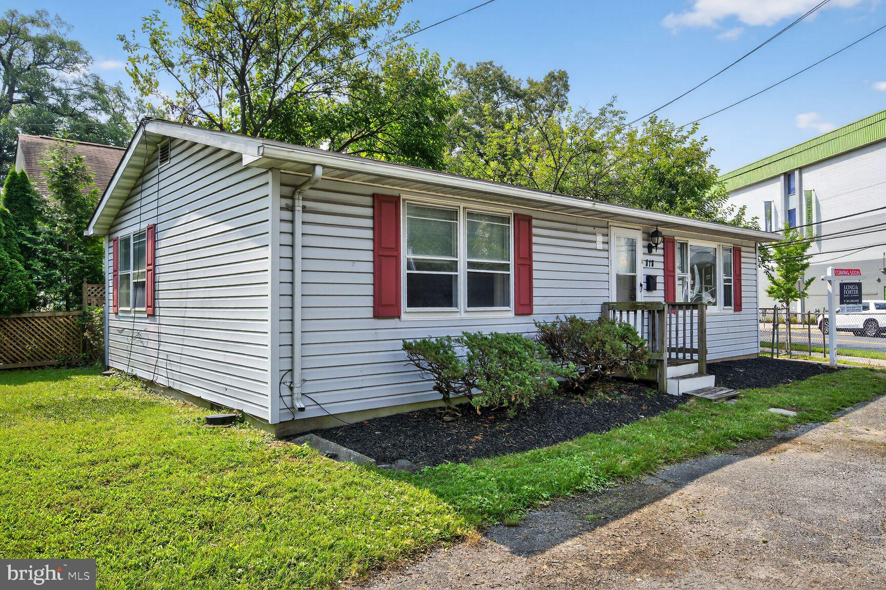 BLAIR - Commercial Sale