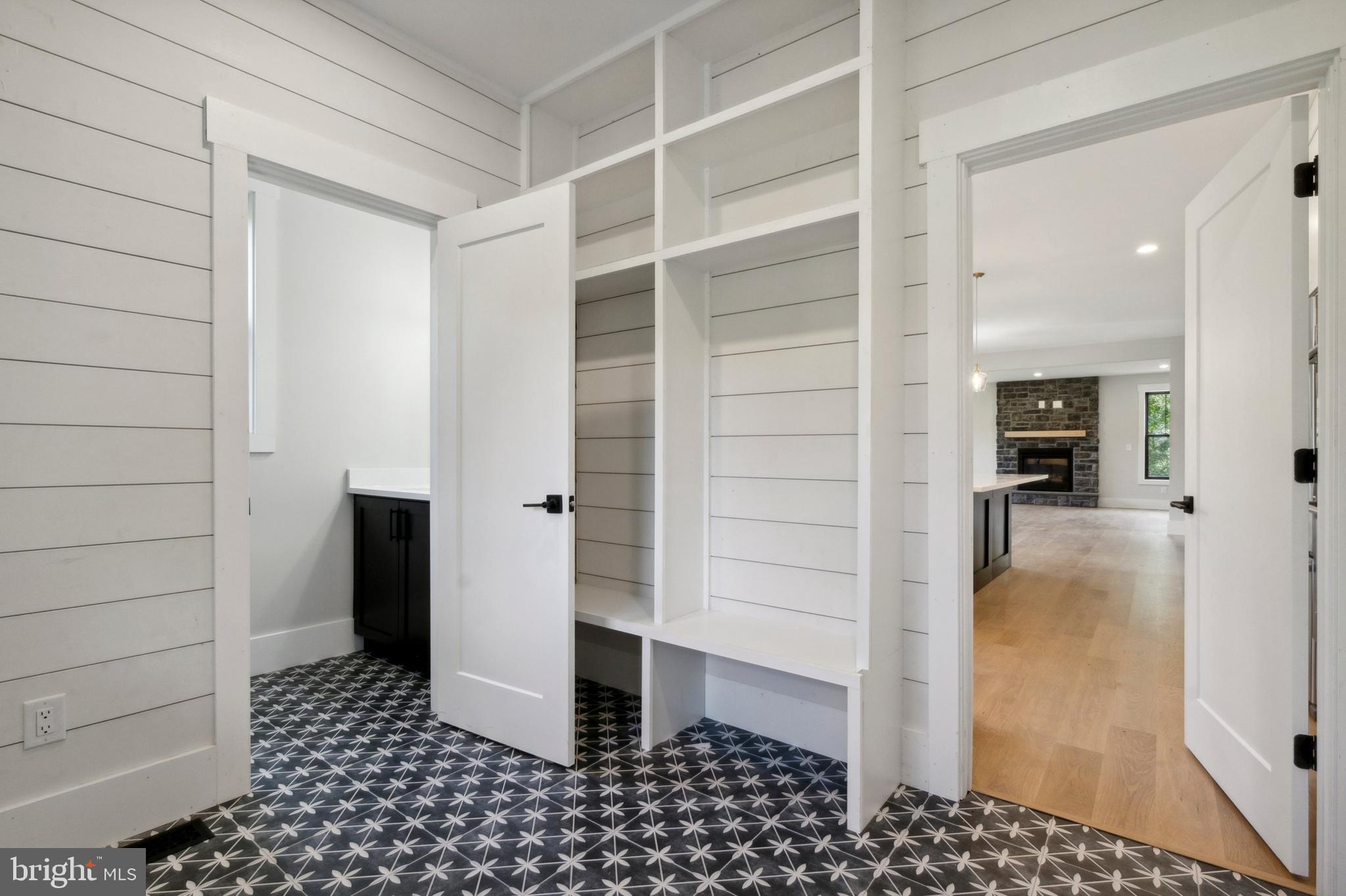 BLUE BELL - Residential