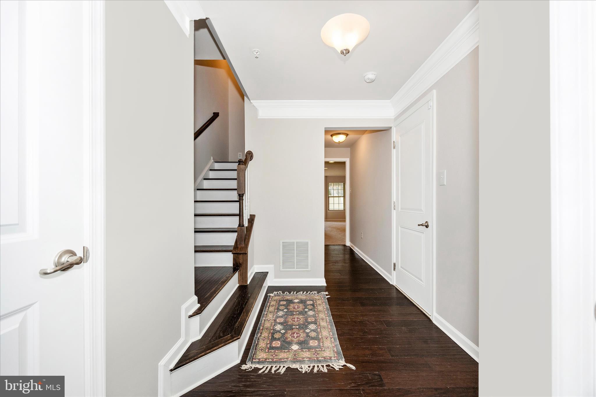 OAKDALE VILLAGE - Residential