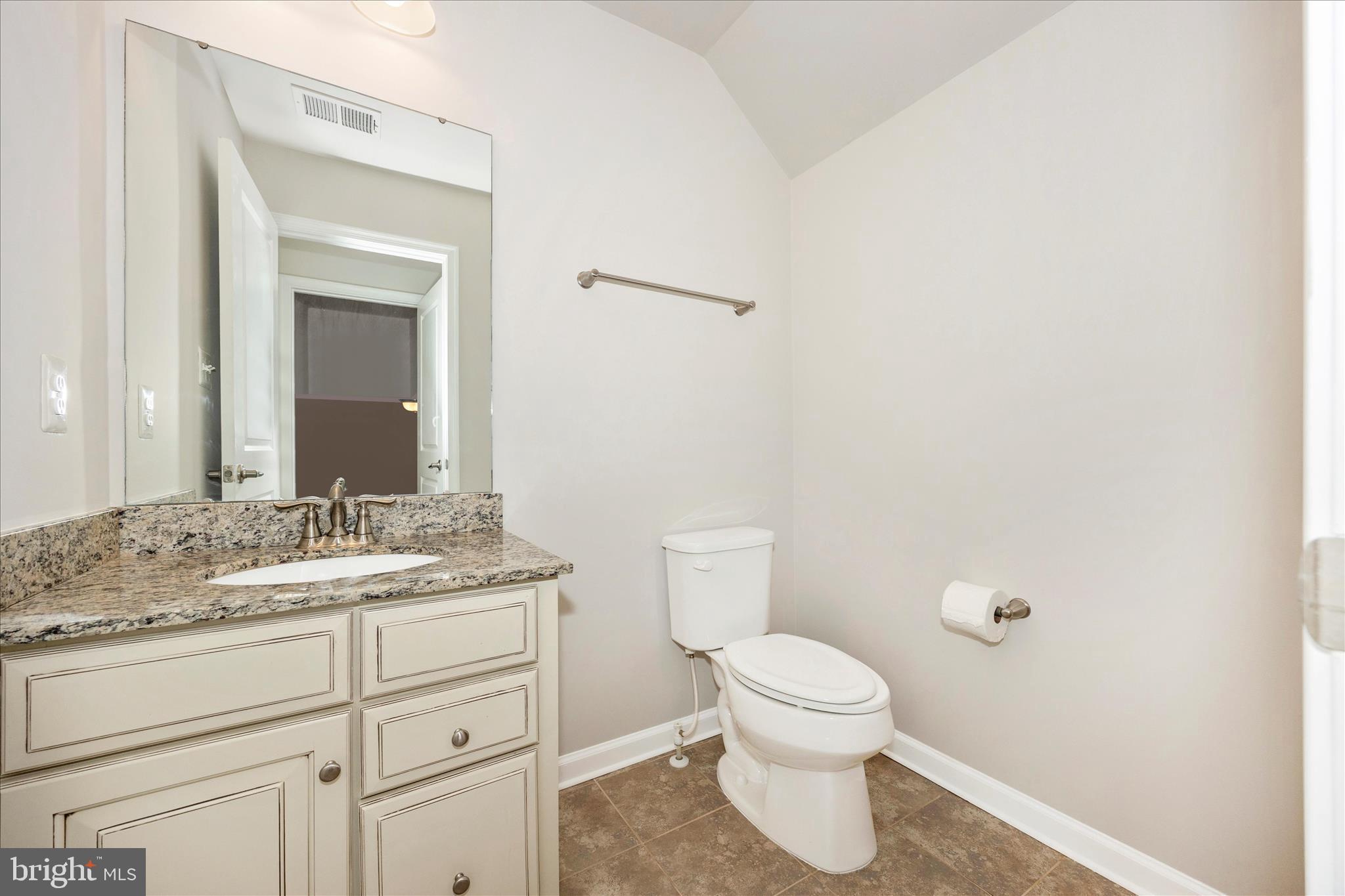 OAKDALE VILLAGE - Residential