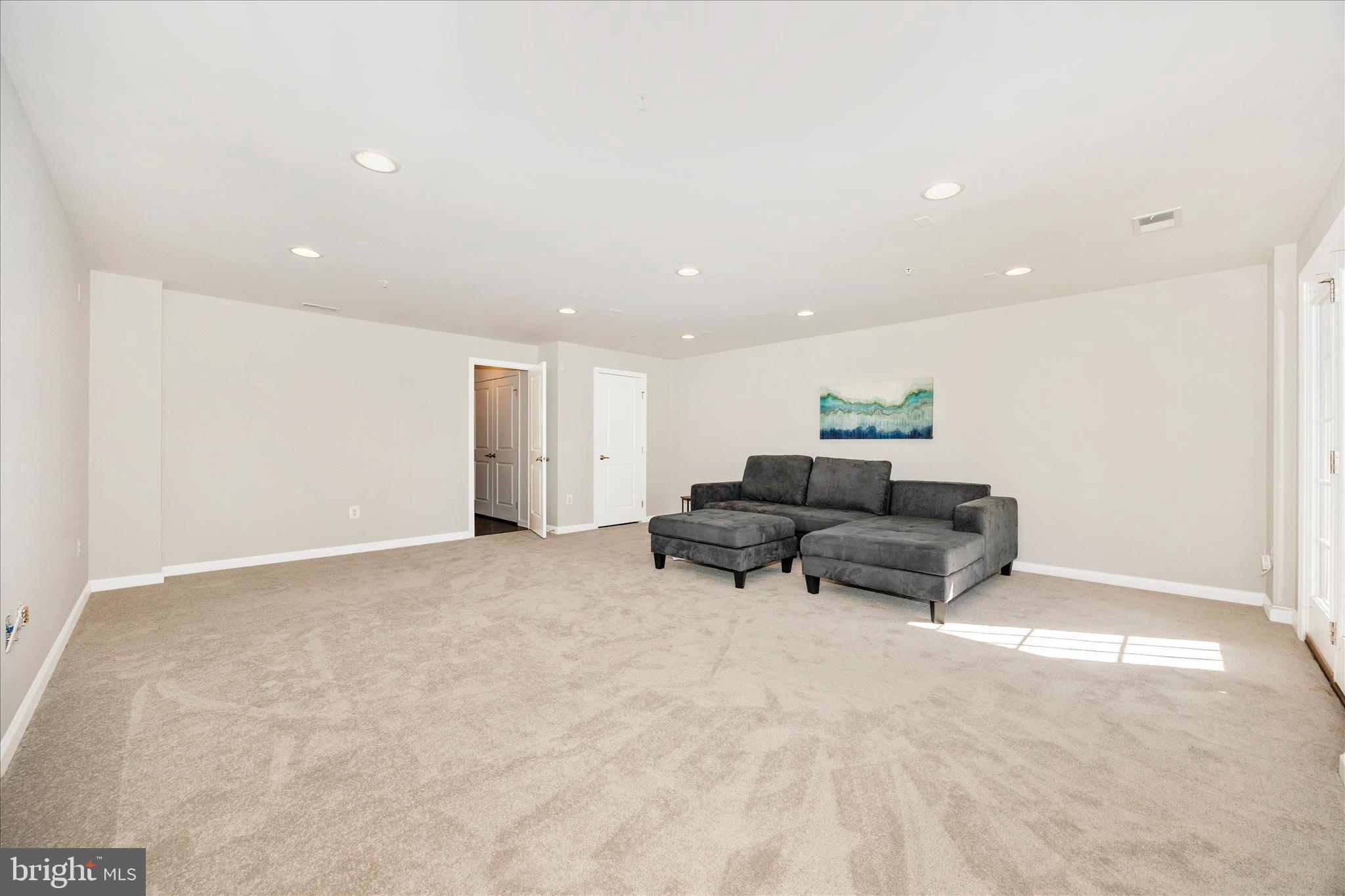 OAKDALE VILLAGE - Residential