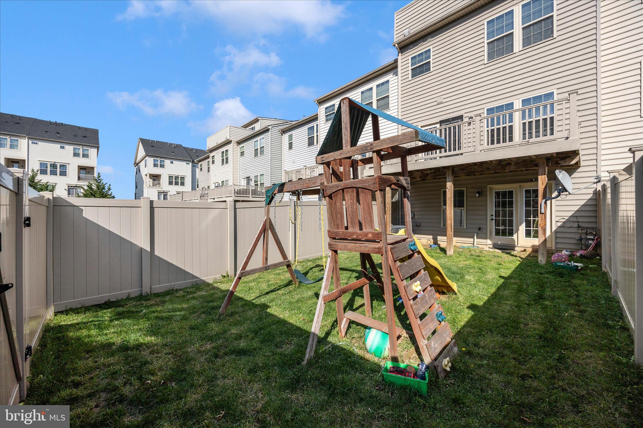 OAKDALE VILLAGE - Residential