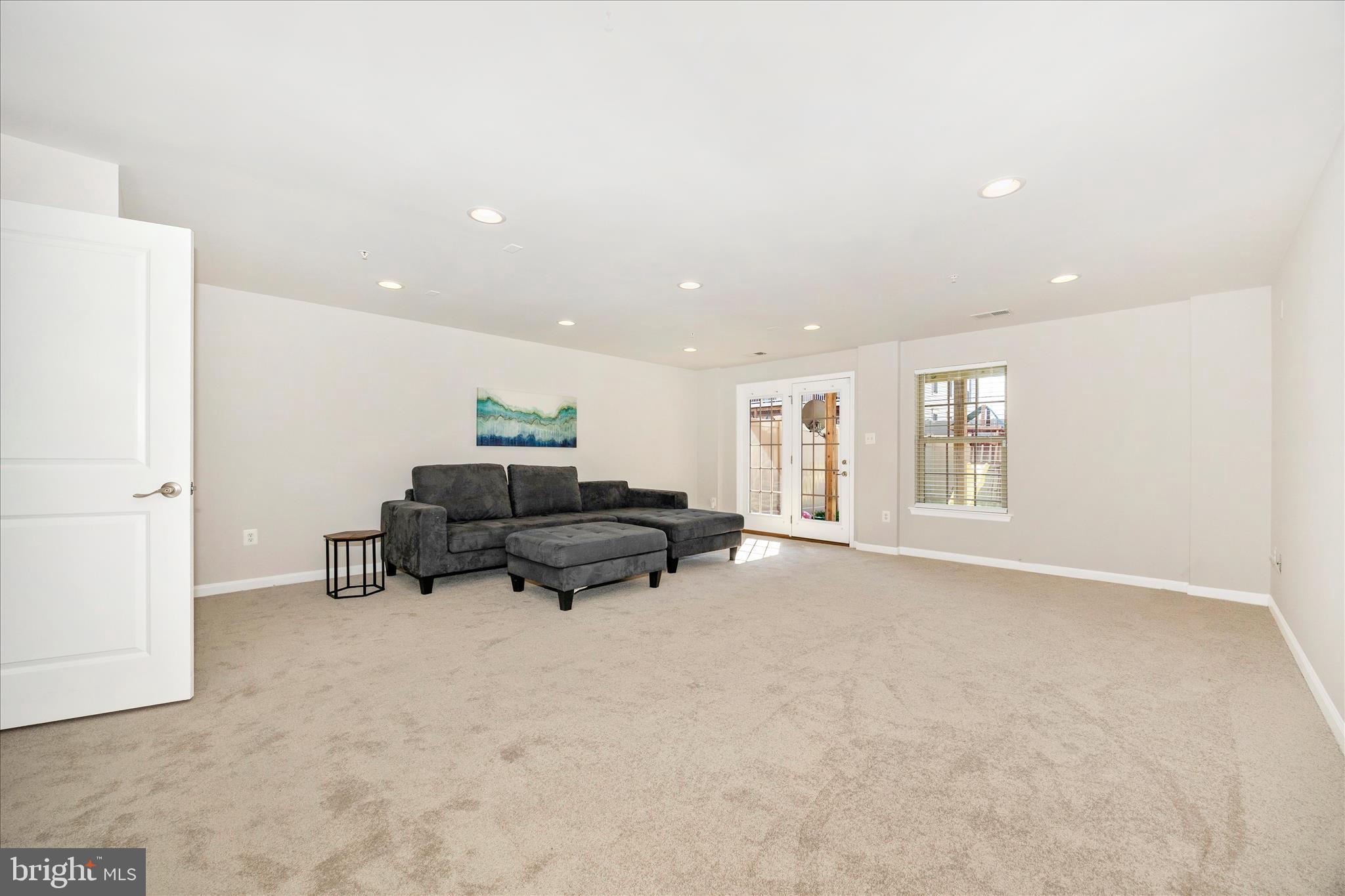 OAKDALE VILLAGE - Residential