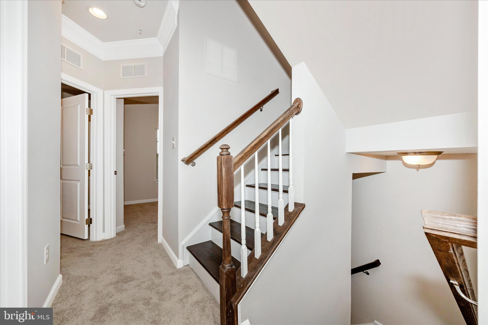 OAKDALE VILLAGE - Residential