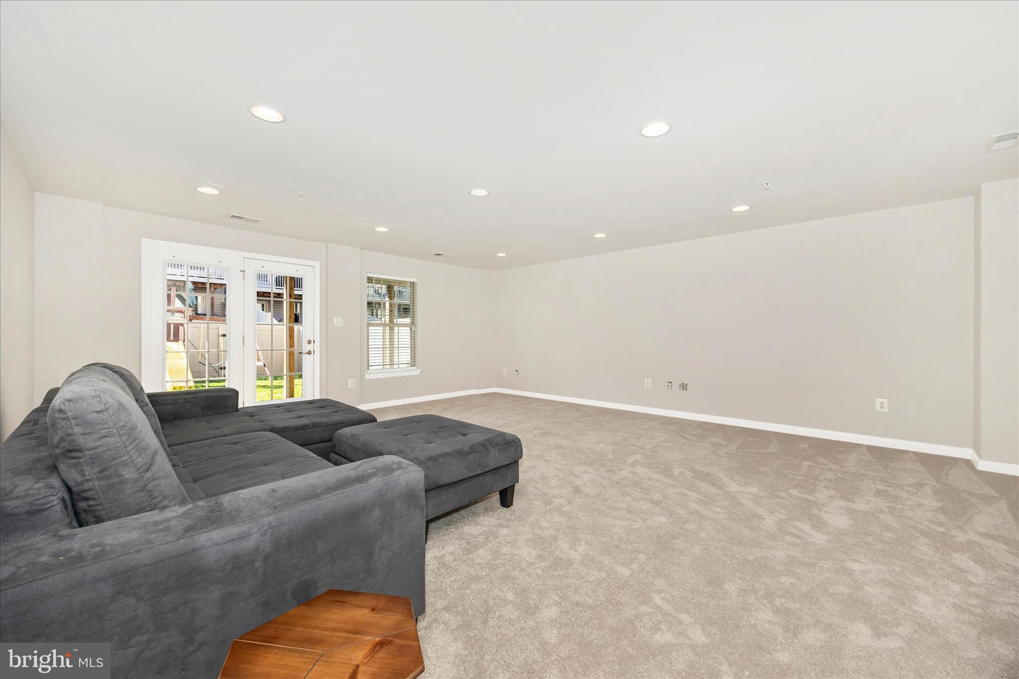 OAKDALE VILLAGE - Residential