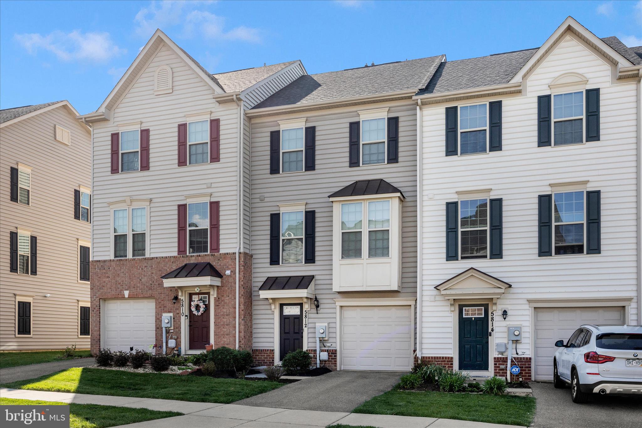 OAKDALE VILLAGE - Residential