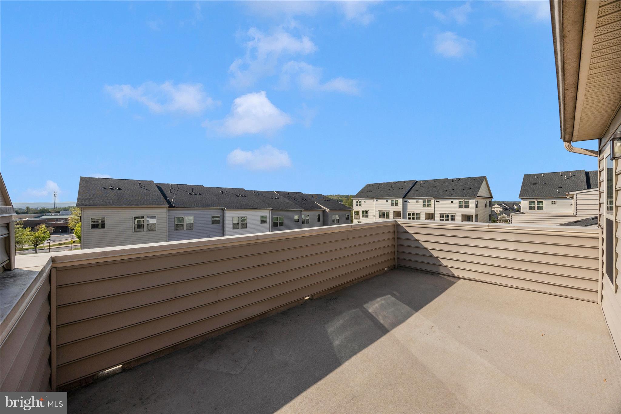 OAKDALE VILLAGE - Residential