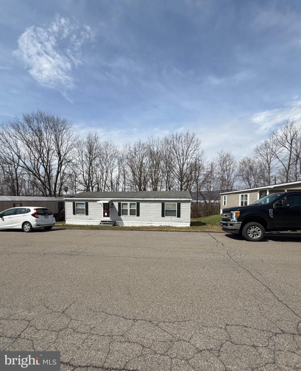 405 WEST DRIVE