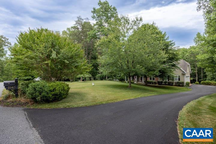 FOXWOOD FOREST - Residential