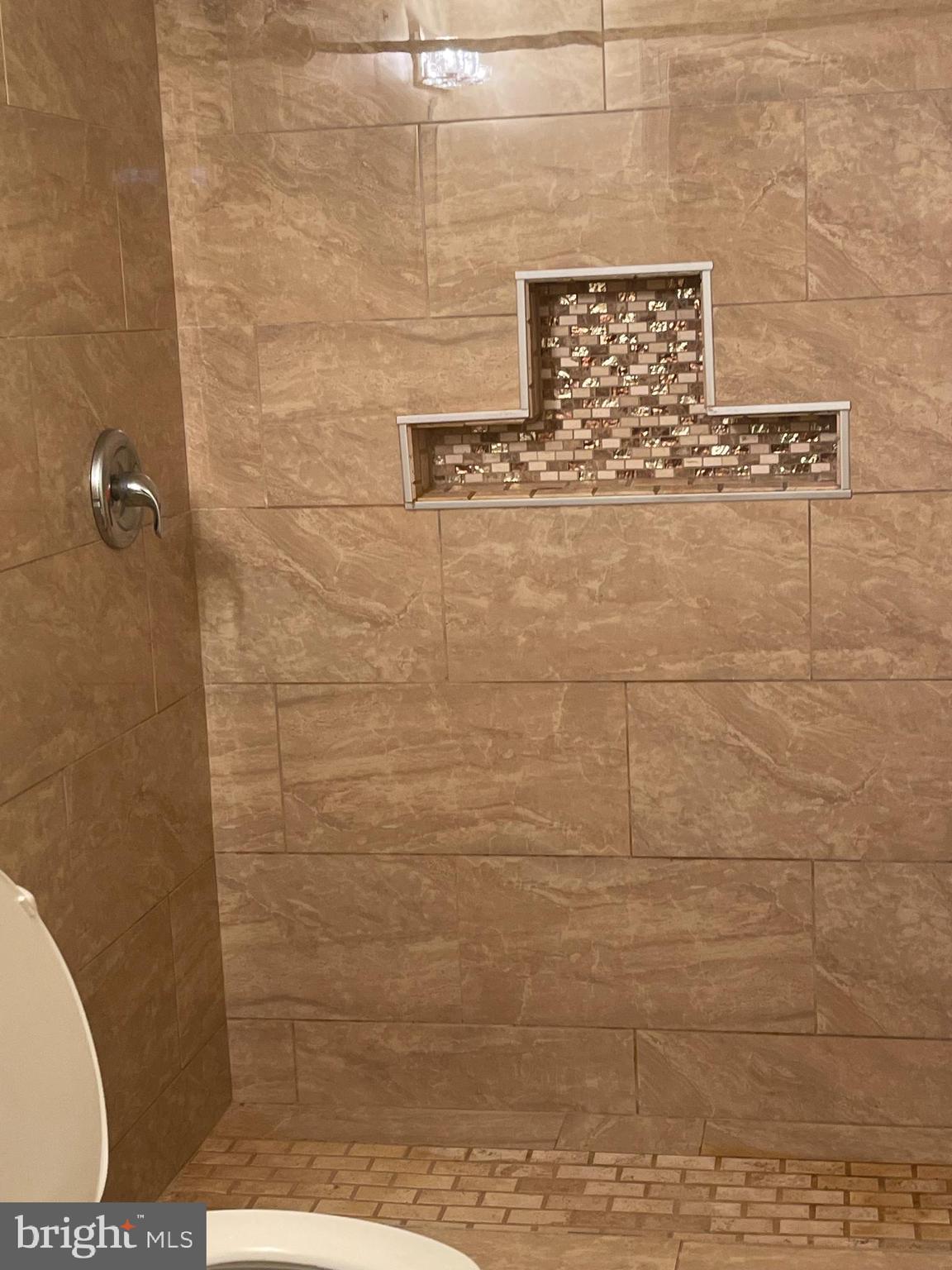 MARLBORO RIDING-PLAT 1> - Residential Lease