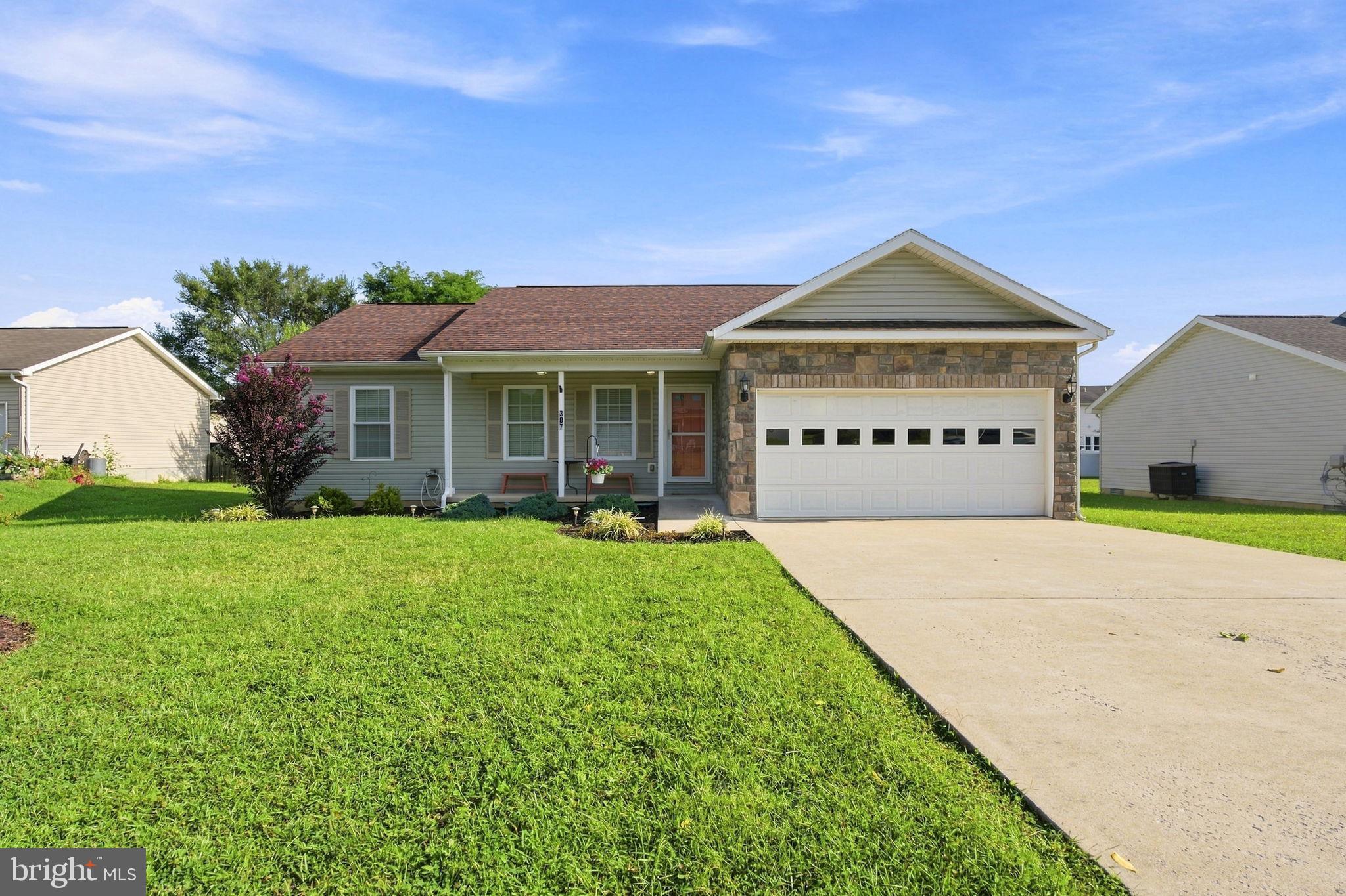 307 CLOSE DRIVE