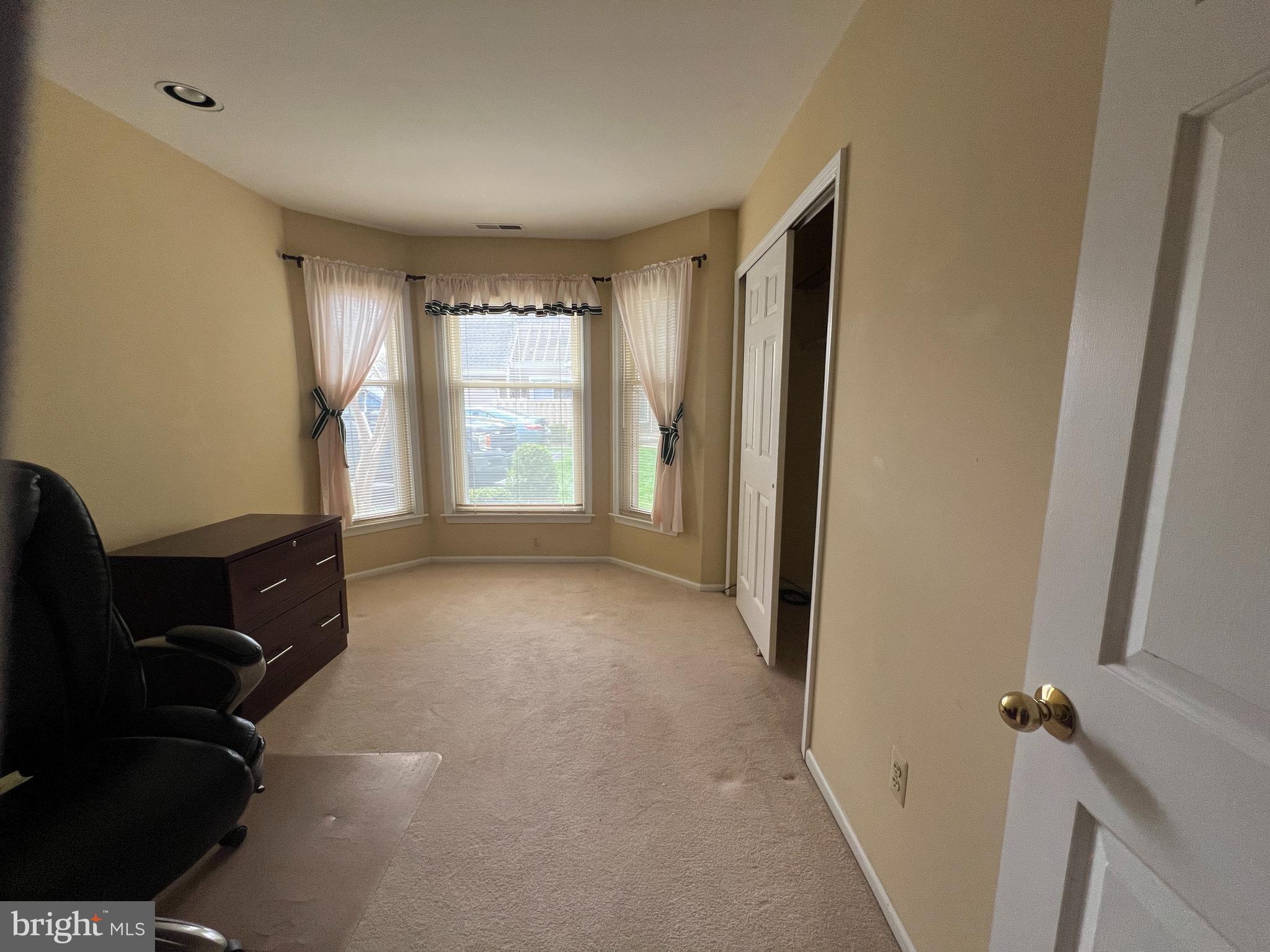 TANGLEWOOD - Residential Lease