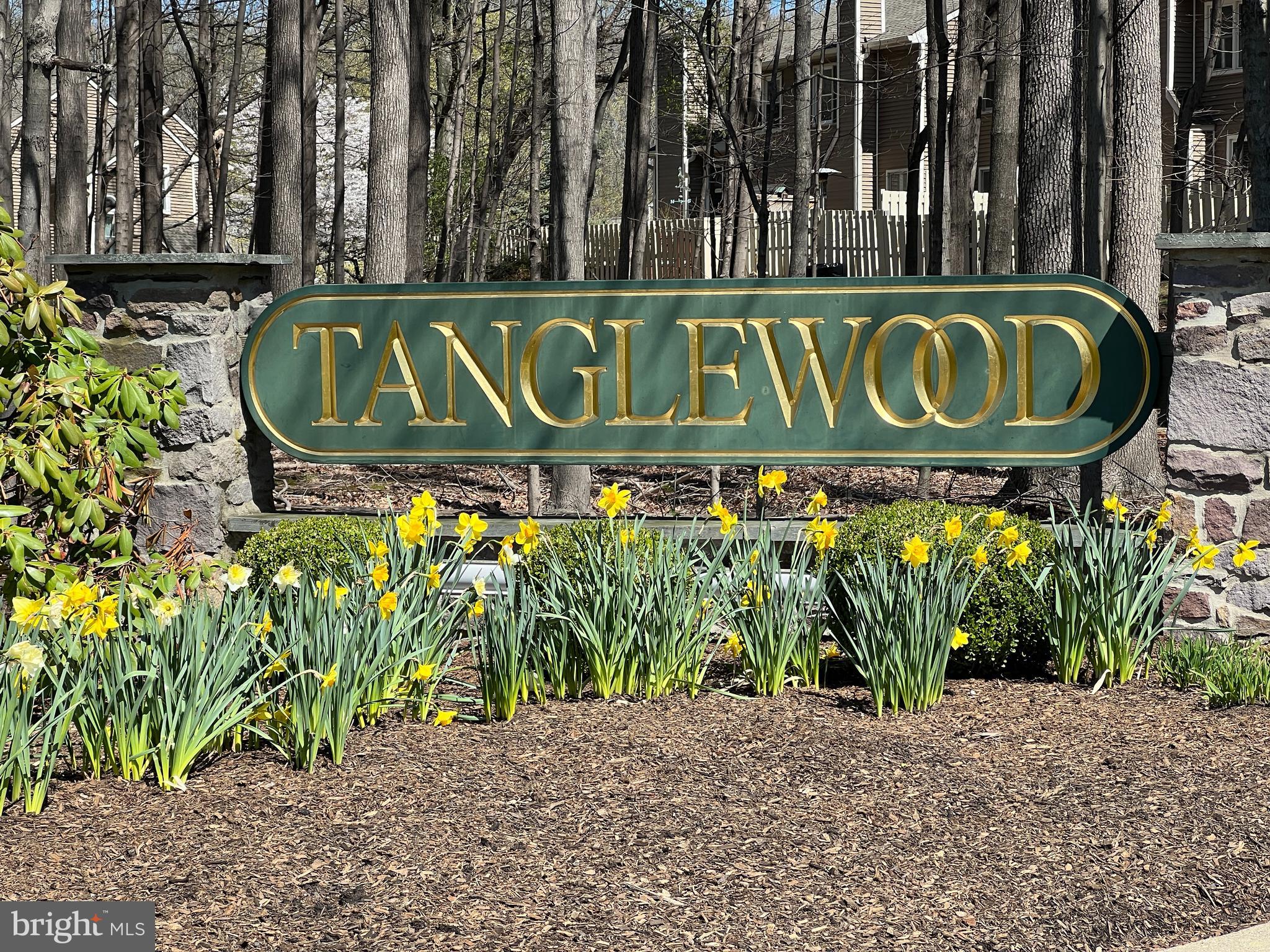 TANGLEWOOD - Residential Lease