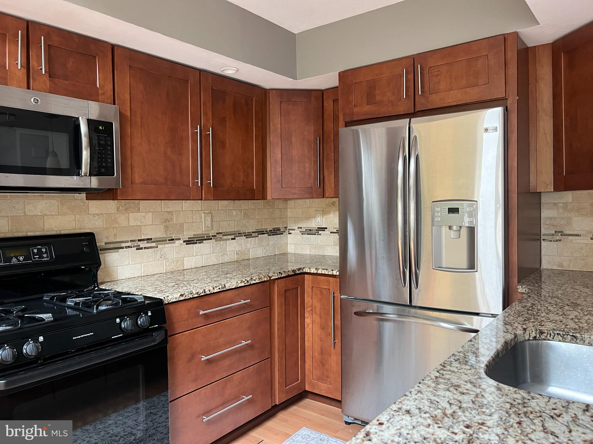 TANGLEWOOD - Residential Lease