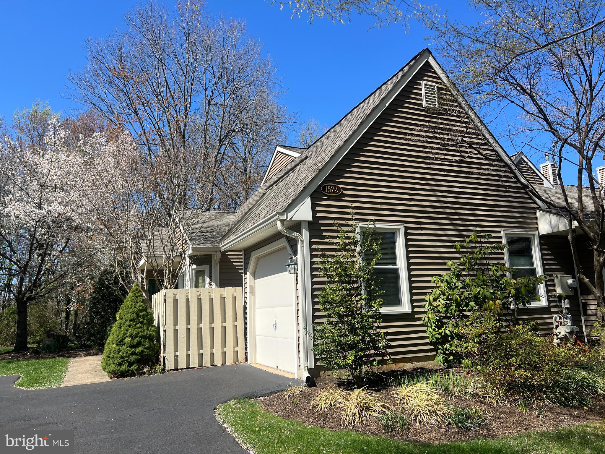 TANGLEWOOD - Residential Lease