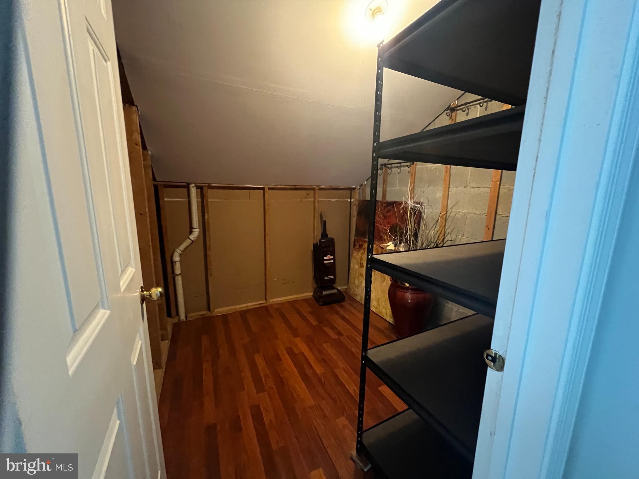 TANGLEWOOD - Residential Lease