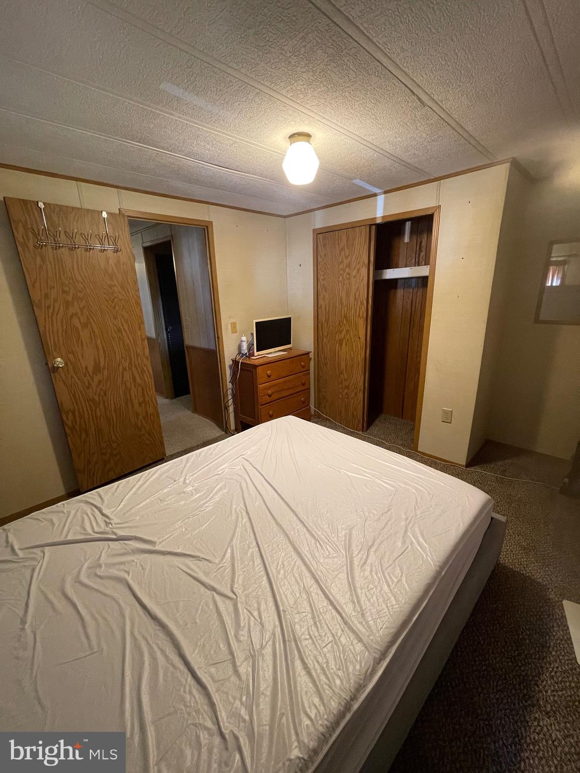 NORTH RIDGE ACRES - Residential