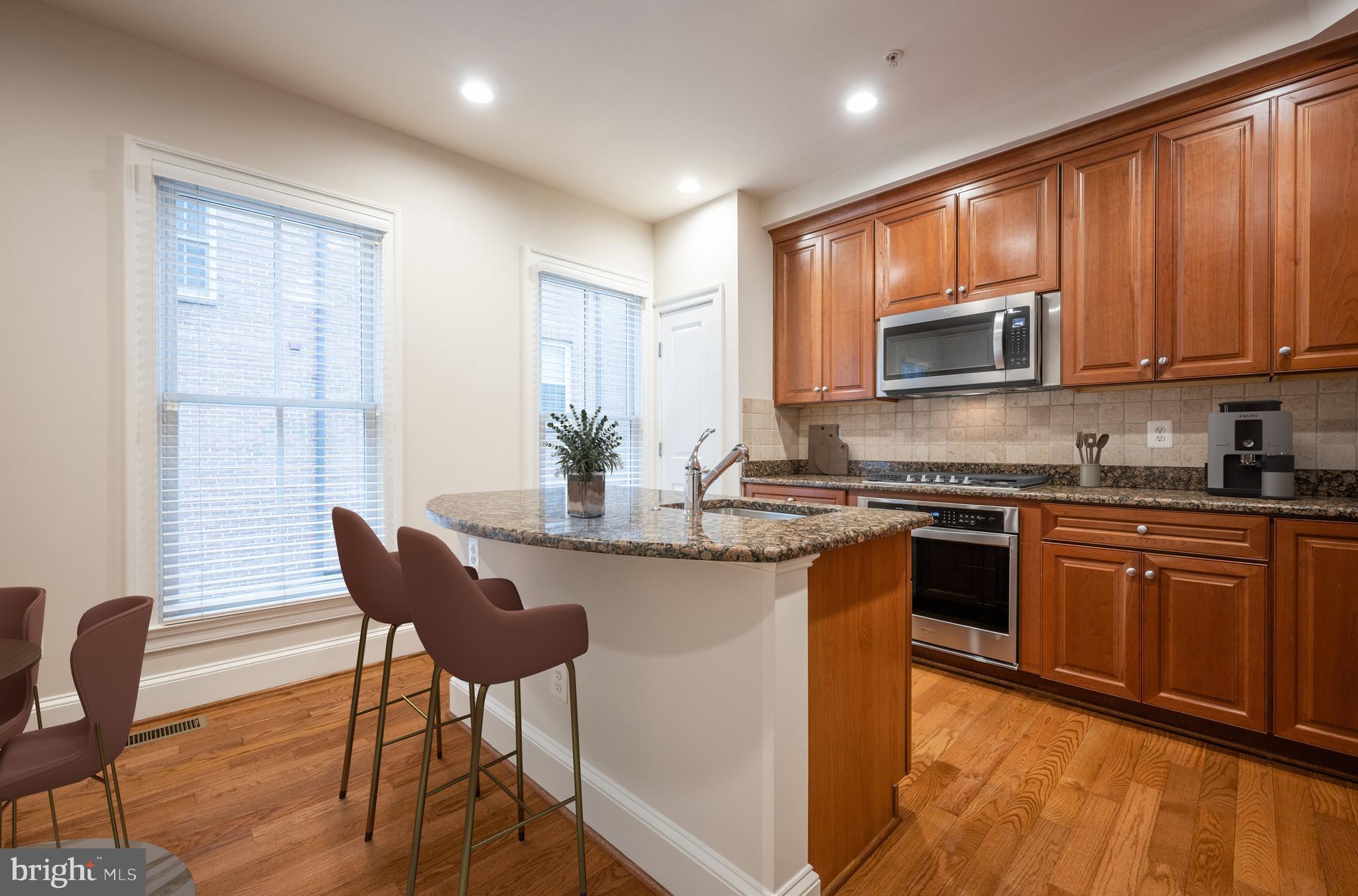 CHATHAM SQUARE - Residential Lease