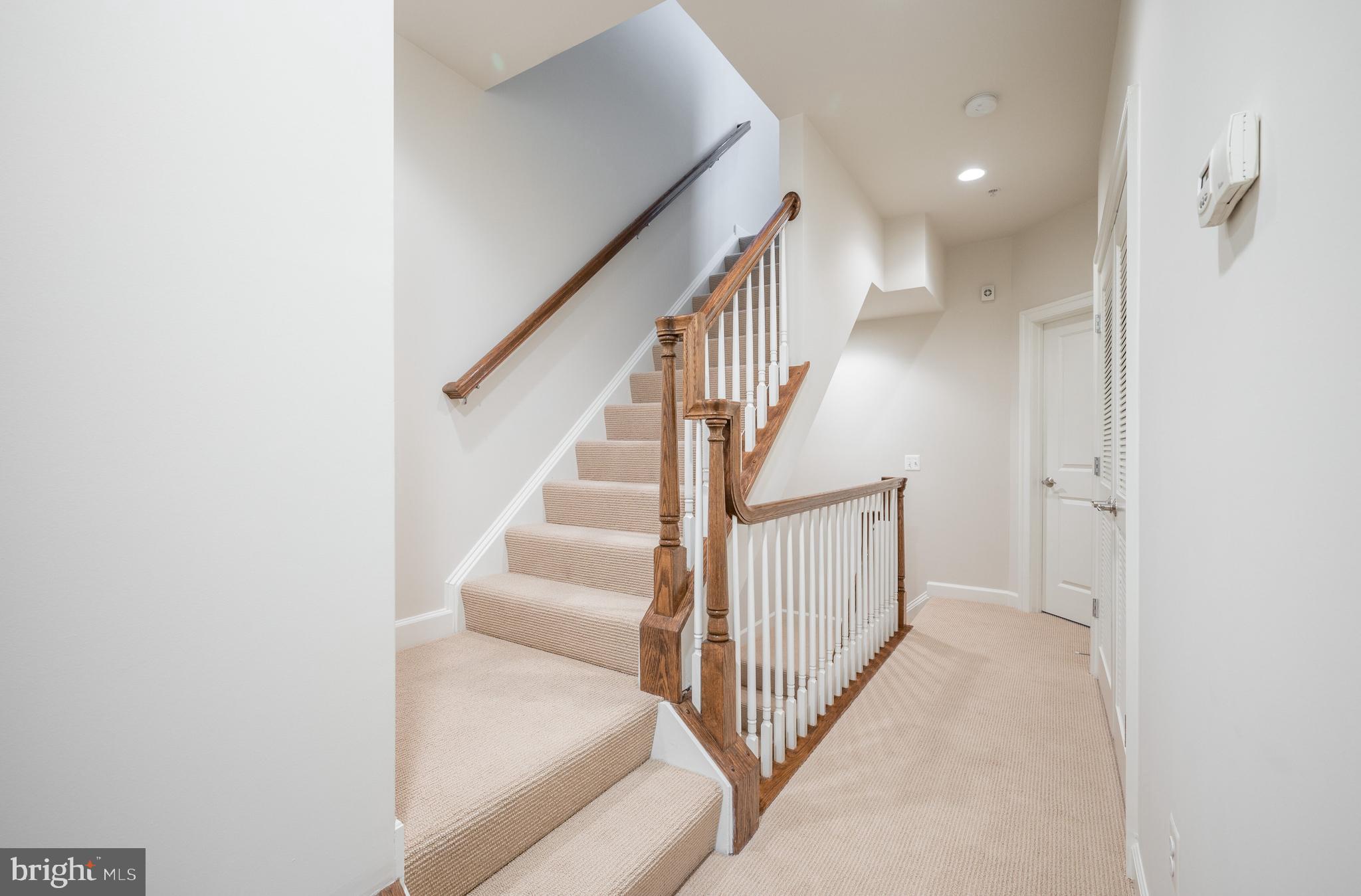 CHATHAM SQUARE - Residential Lease