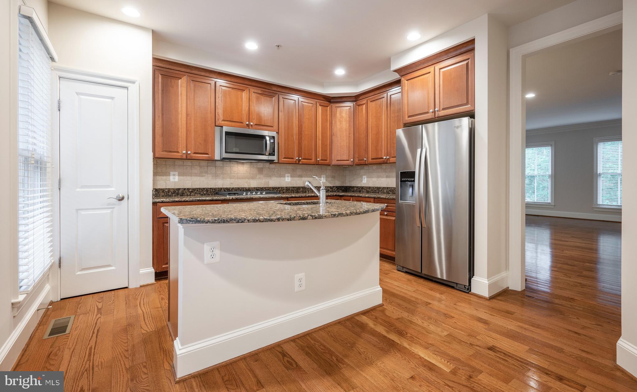 CHATHAM SQUARE - Residential Lease