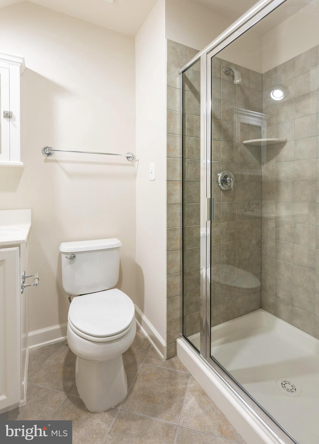 CHATHAM SQUARE - Residential Lease