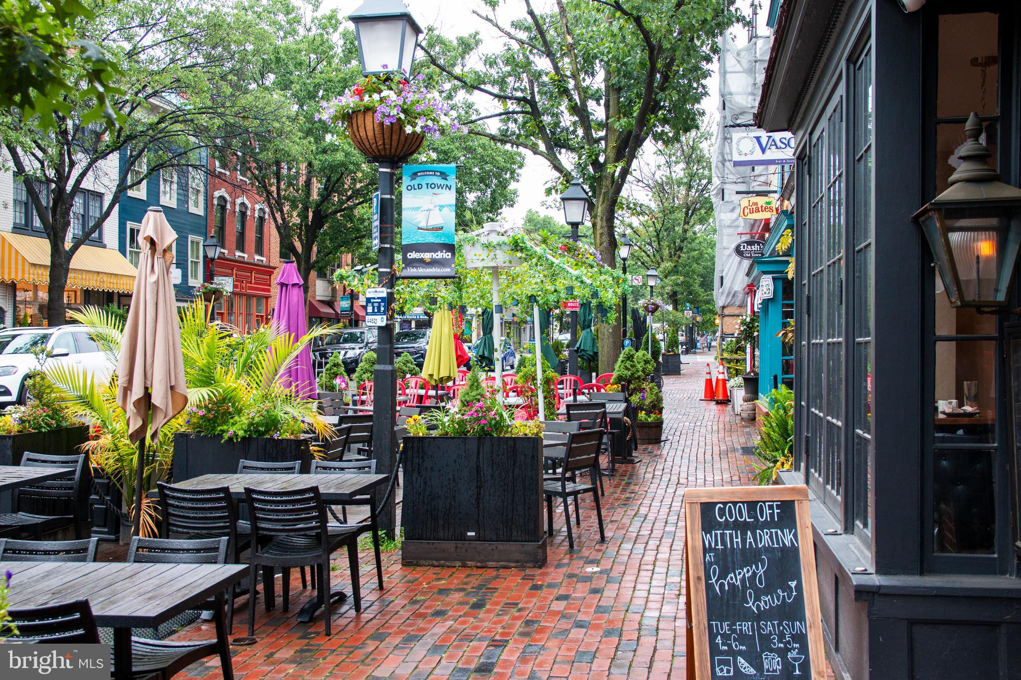 CHATHAM SQUARE - Residential Lease