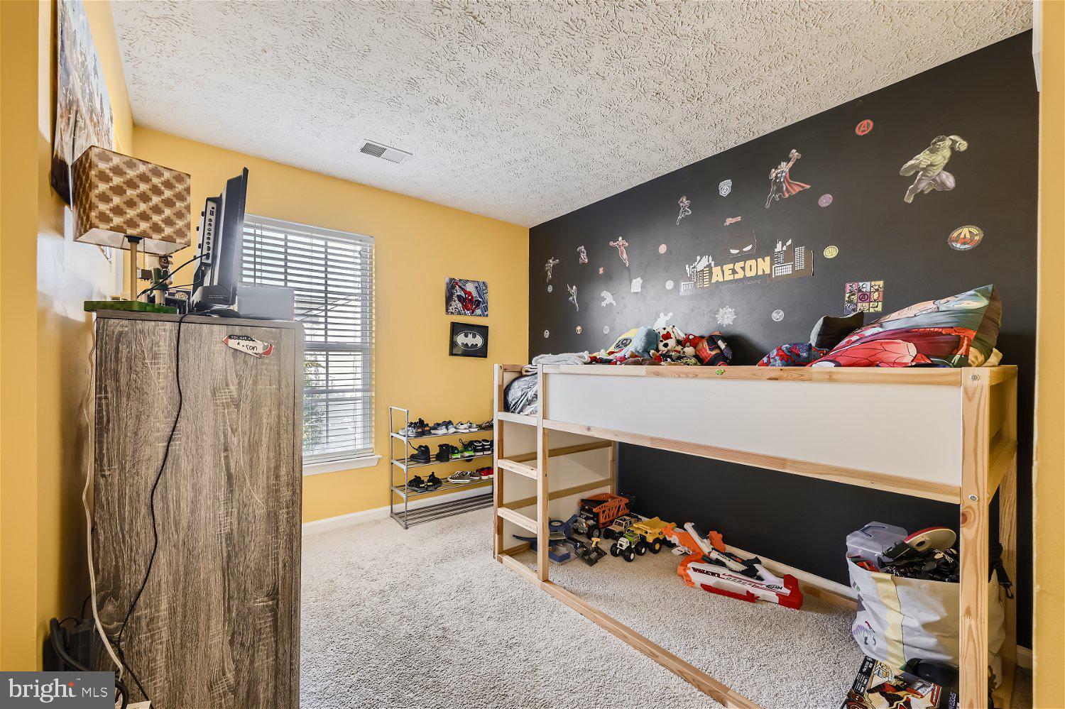 HOLLY WOODS - Residential