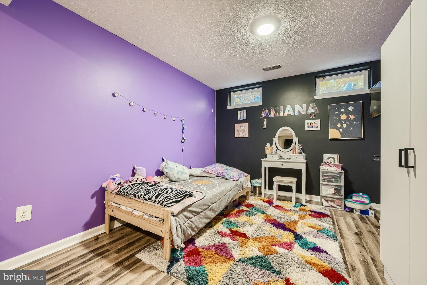 HOLLY WOODS - Residential