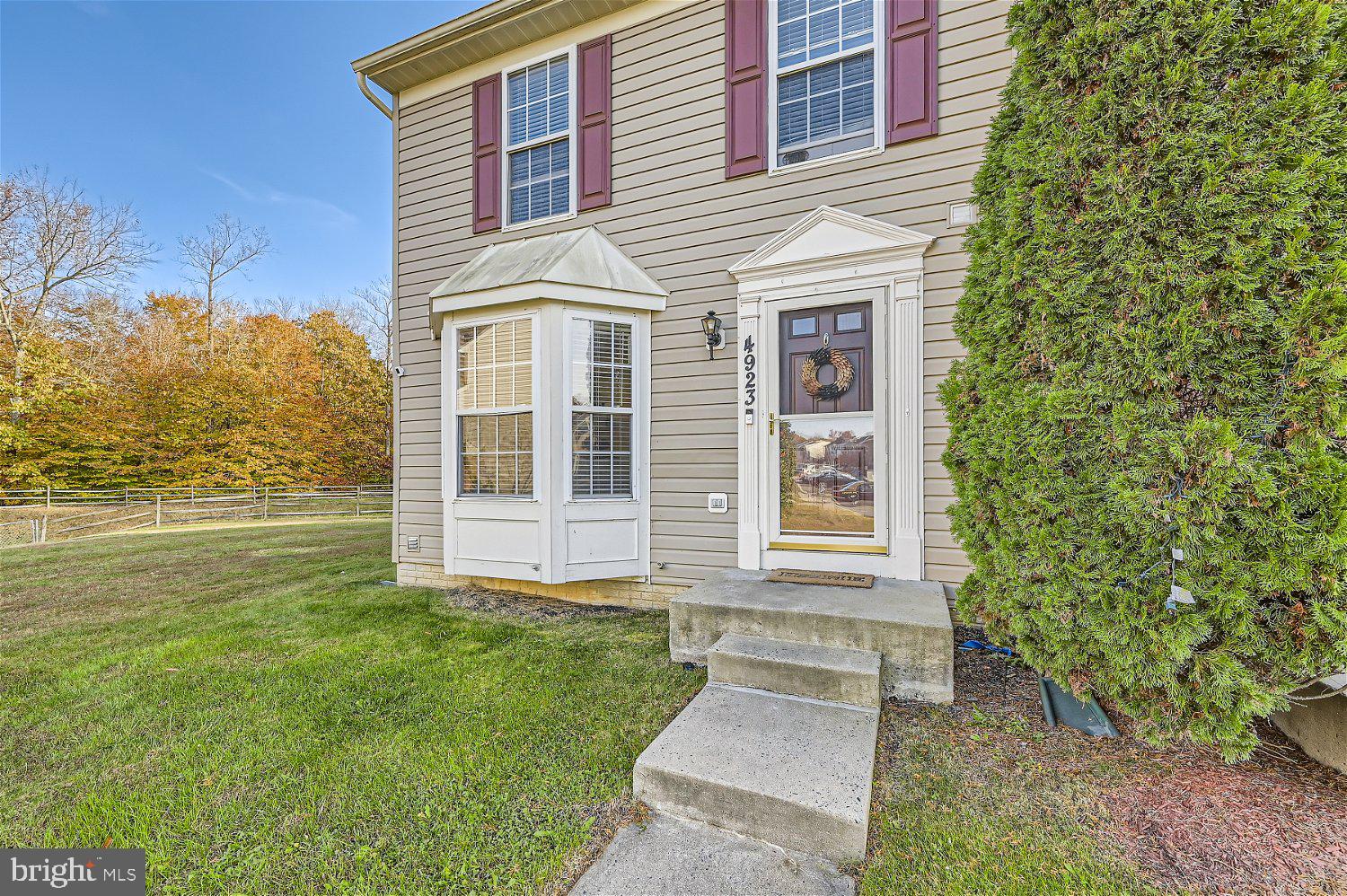 HOLLY WOODS - Residential