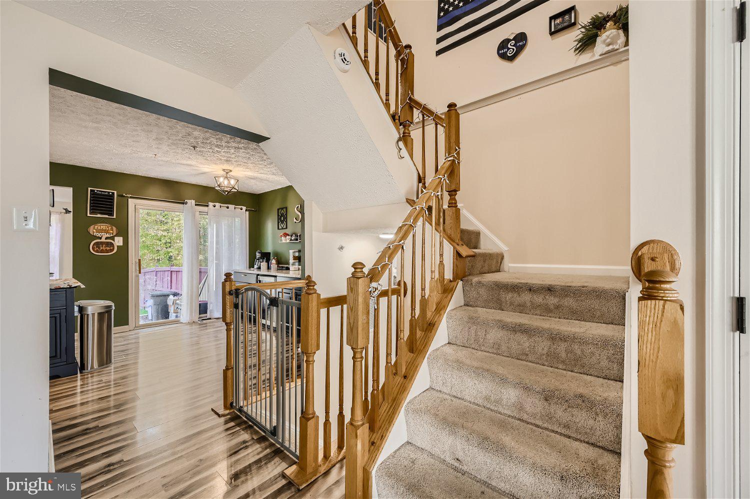 HOLLY WOODS - Residential