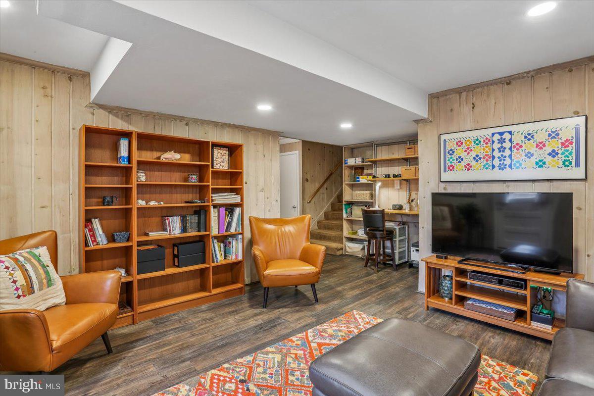 ROCK CREEK HILLS - Residential