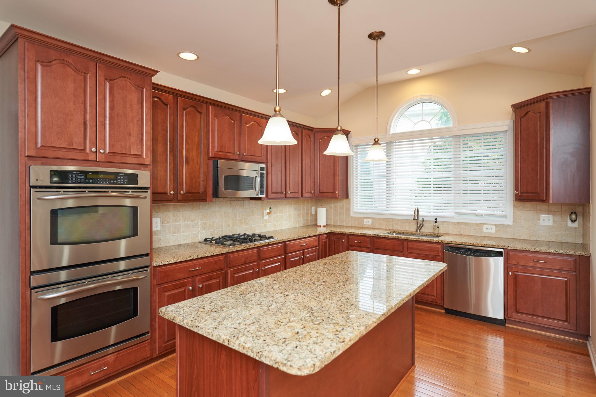 HUNT-BELMONT CNTRY CLUB - Residential