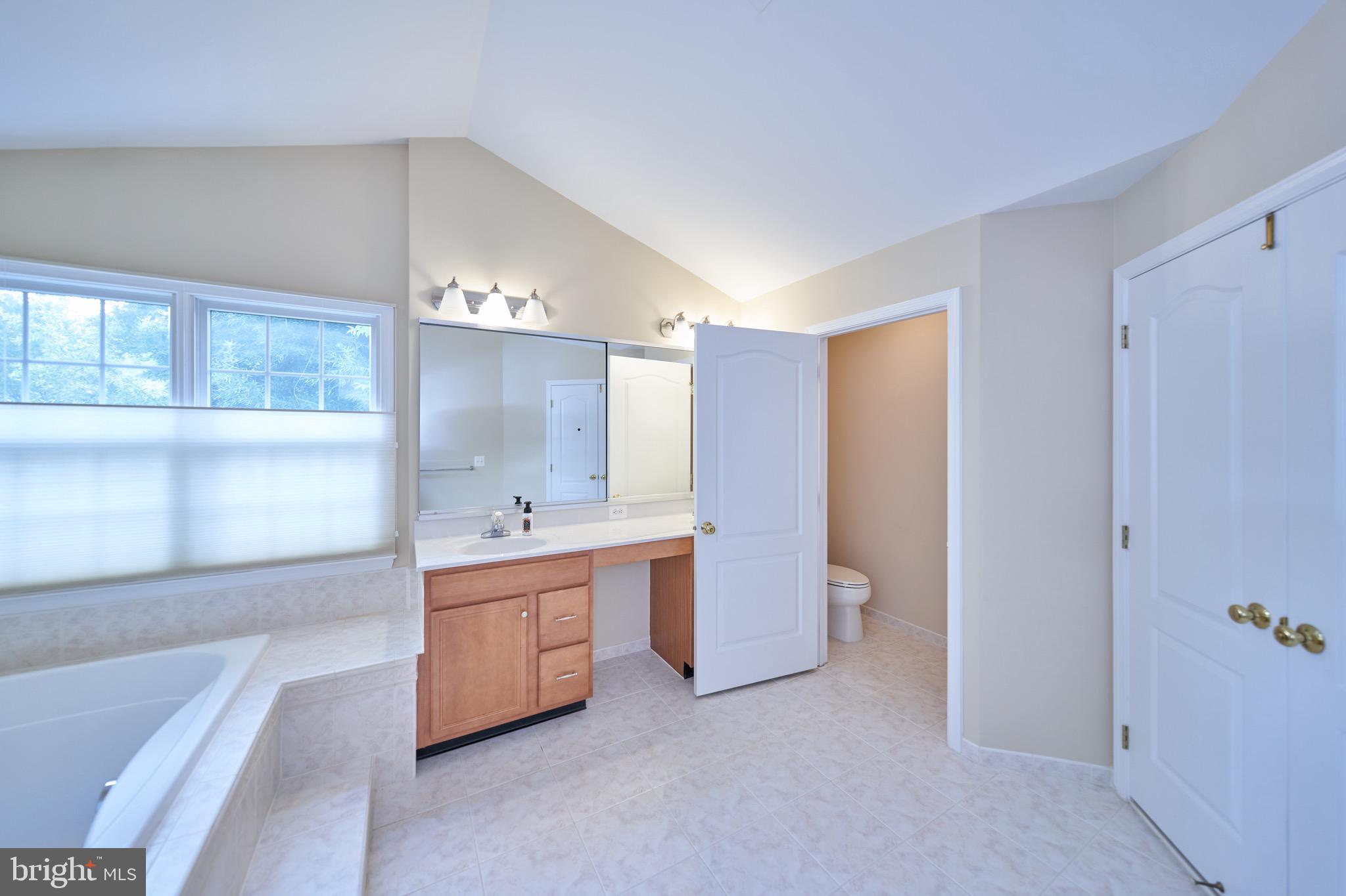 HUNT-BELMONT CNTRY CLUB - Residential