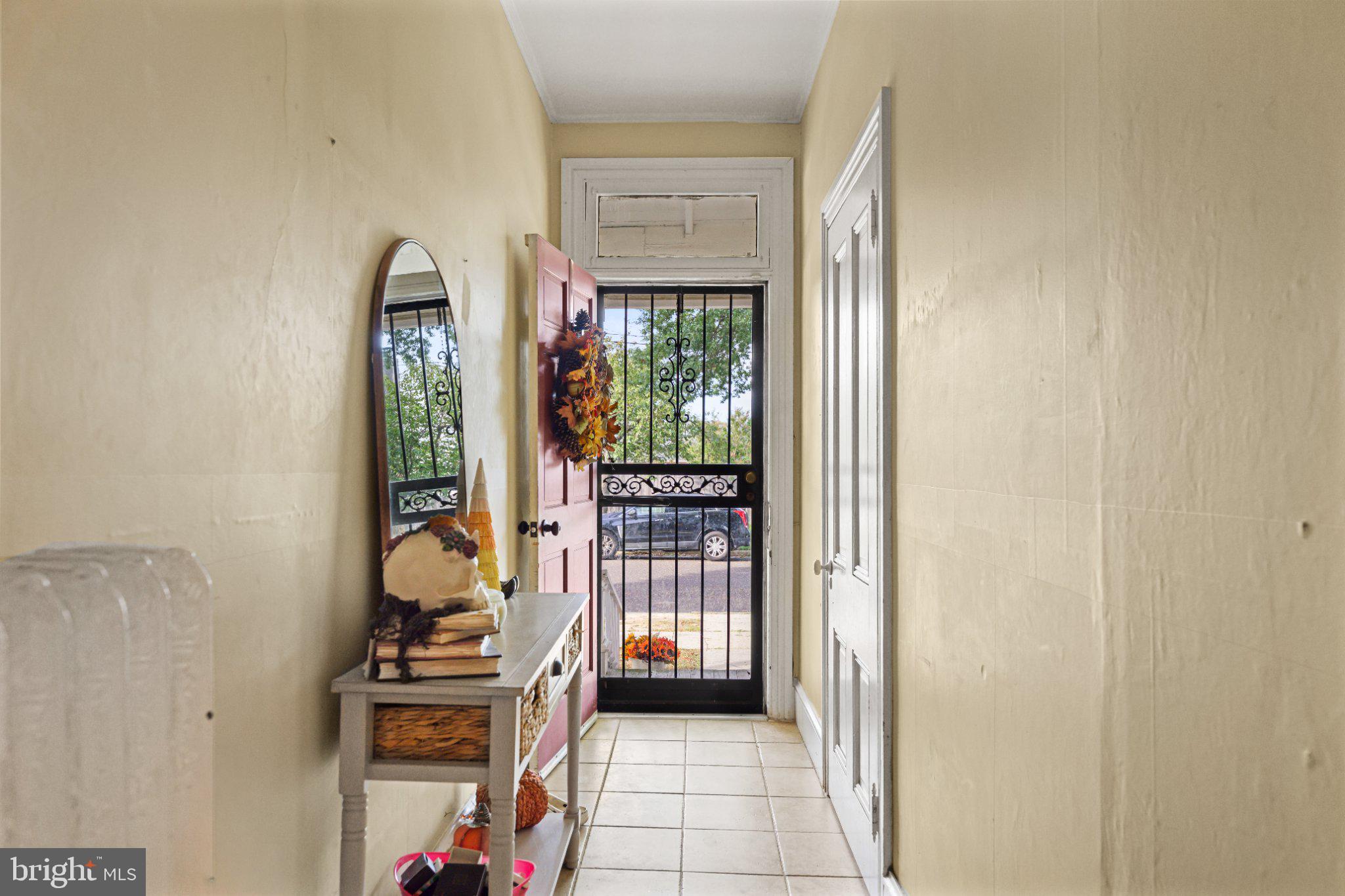 106 E ELM STREET