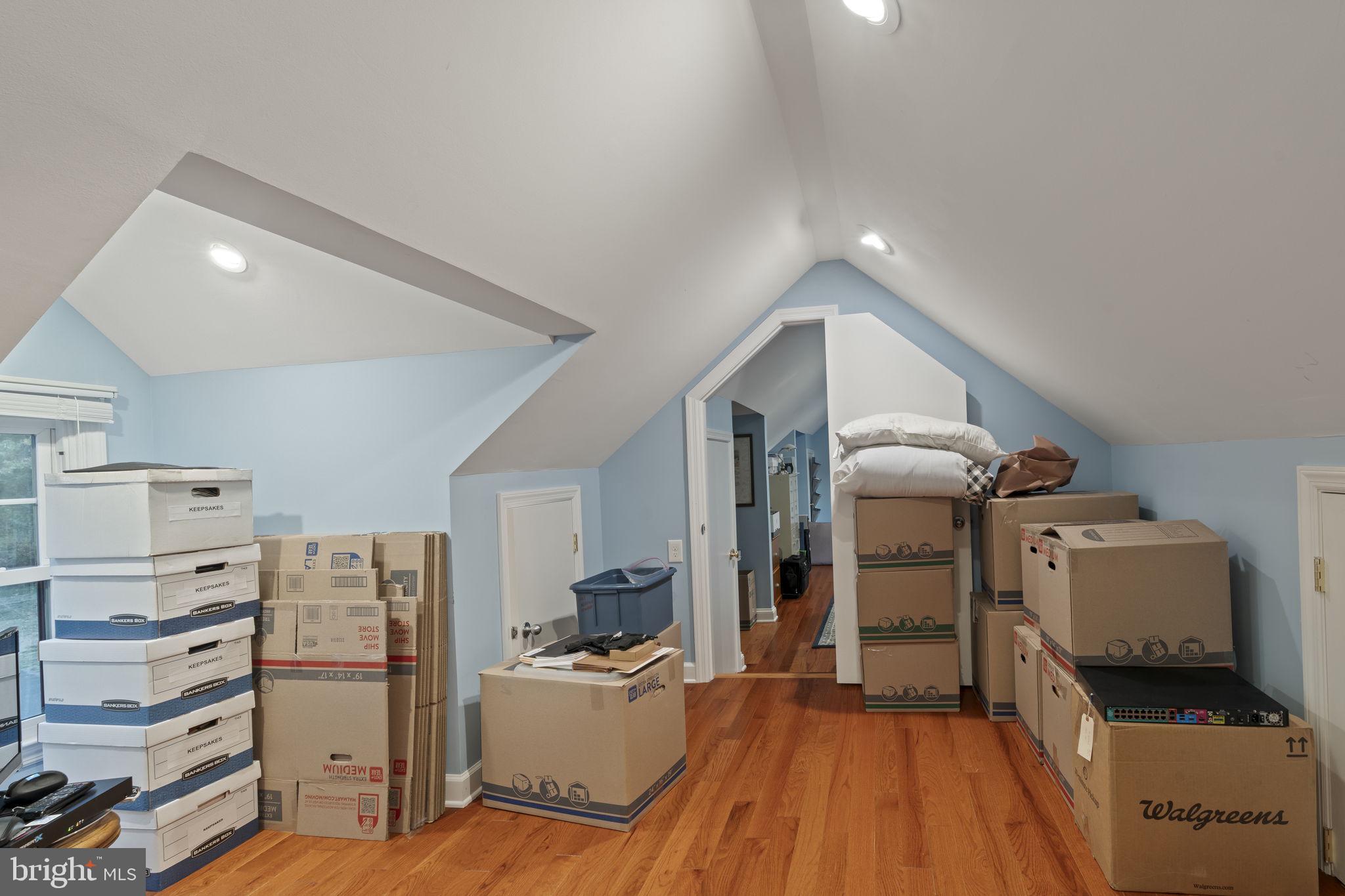 WOODHILL - Residential