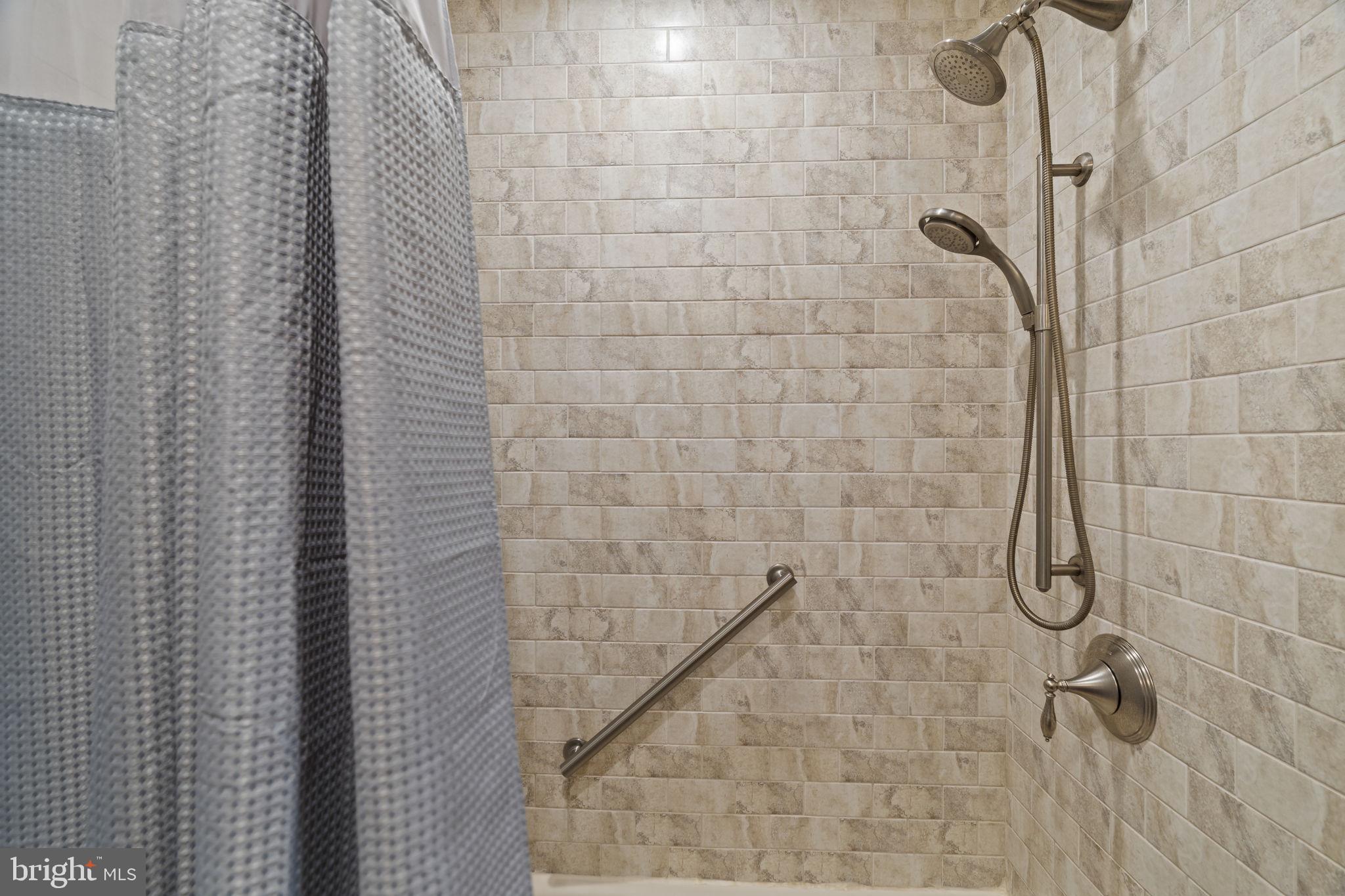 WOODHILL - Residential