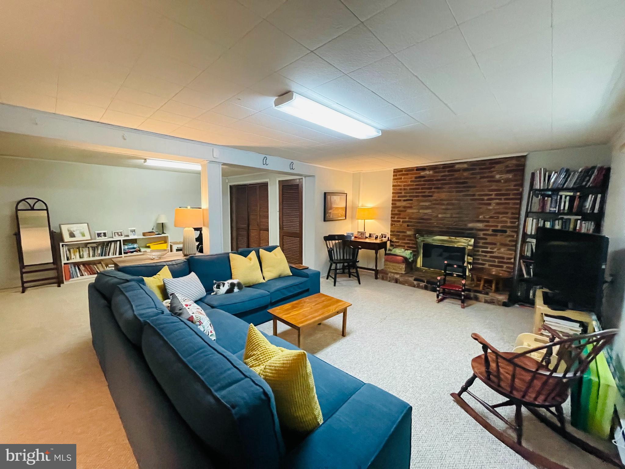 SHADY HILL - Residential Lease