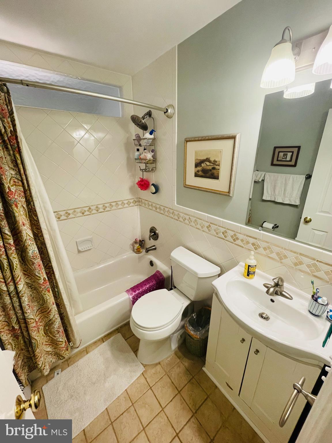 SHADY HILL - Residential Lease