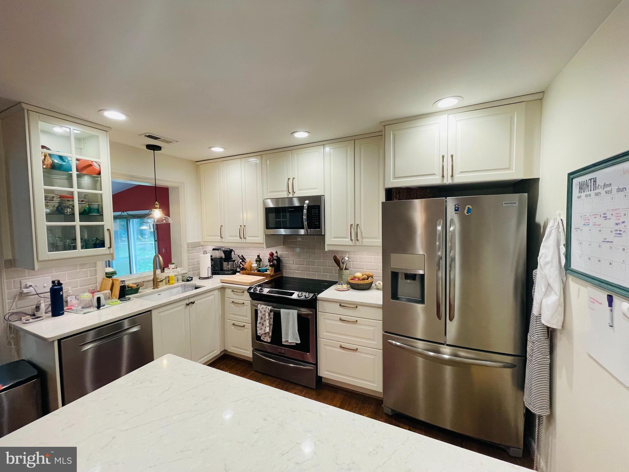 SHADY HILL - Residential Lease