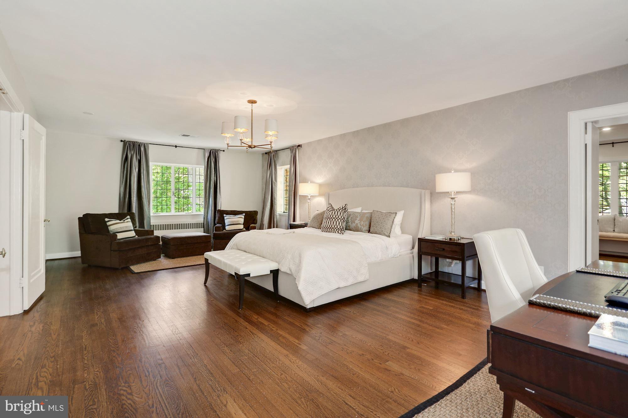 FOREST HILLS - Residential