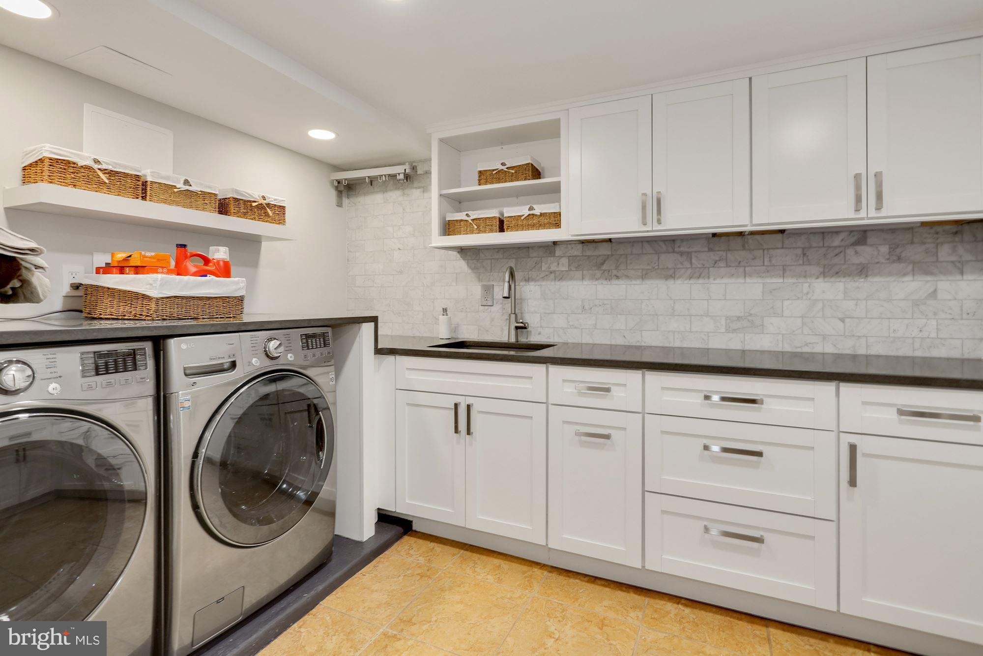 FOREST HILLS - Residential