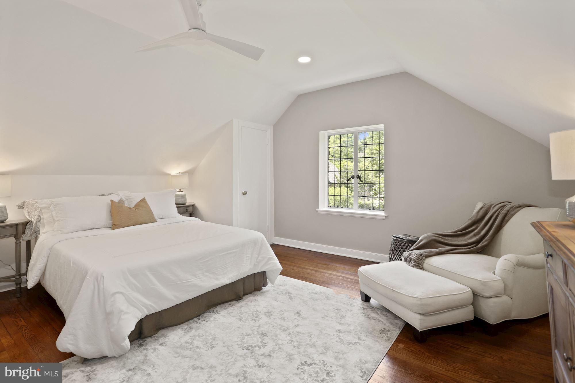 FOREST HILLS - Residential